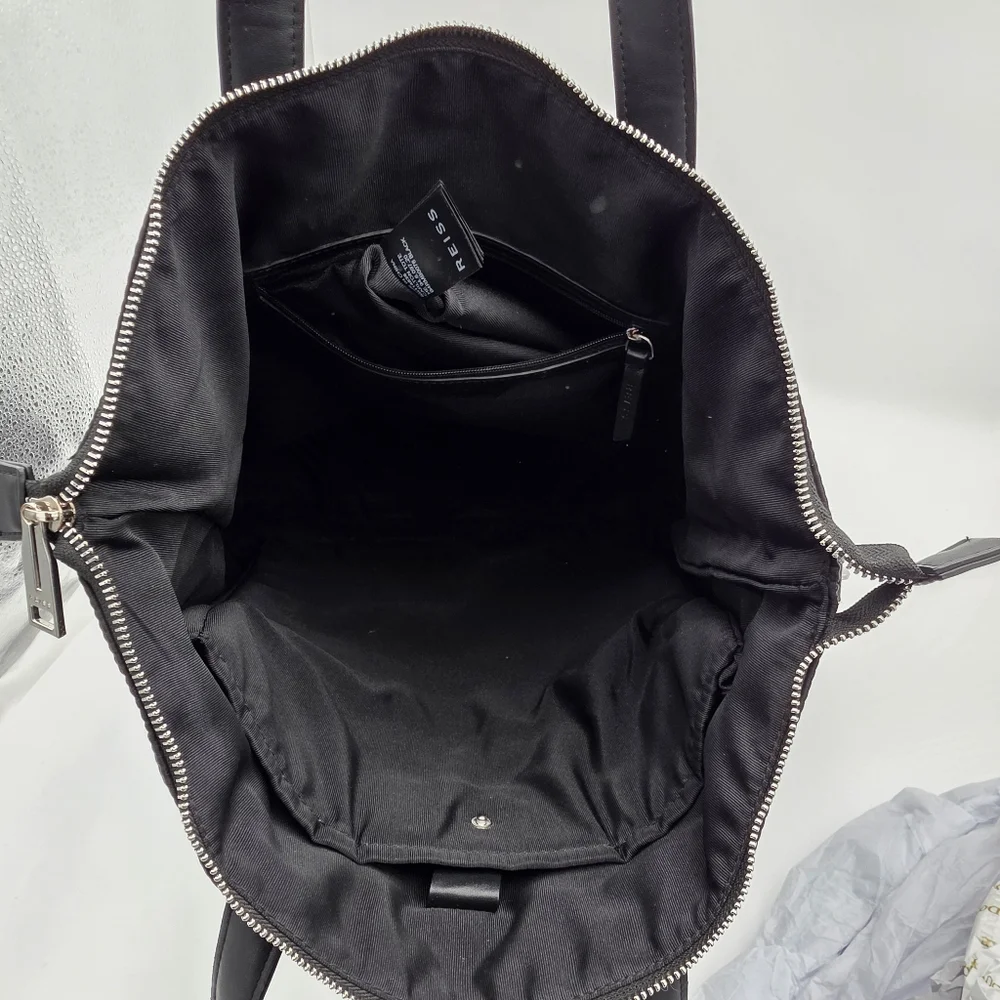 Reiss Carlton Nylon Black Messenger Bag - Picture 12 of 16